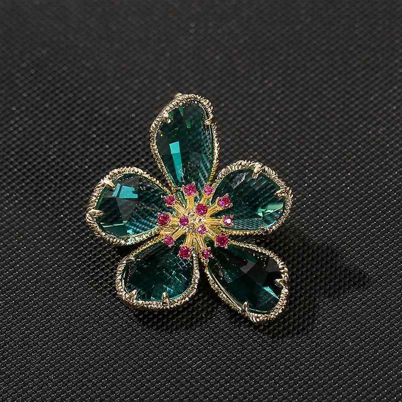 ブローチ レディース キラキラ輝く クリスタル ジルコニア マイクロパヴェ 花 フラワー エレガント 上..