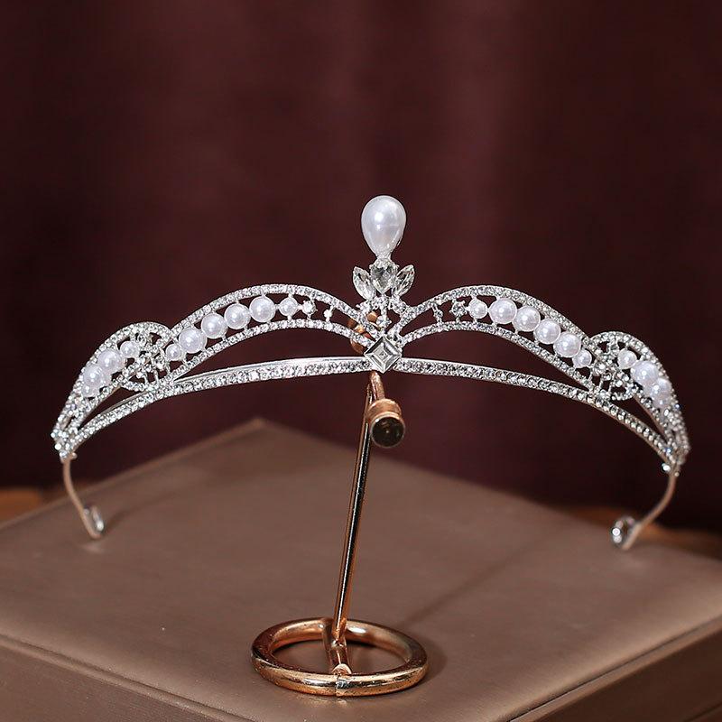 ヘッドドレス レディース 花嫁 ブライダル ウェディング 結婚式 披露宴 二次会 パーティー ティアラ 王冠 パール シンプル プリンセス 誕生日 撮影 エレガント スタイリッシュ ドレス アクセサリー 合金製 電気メッキ加工