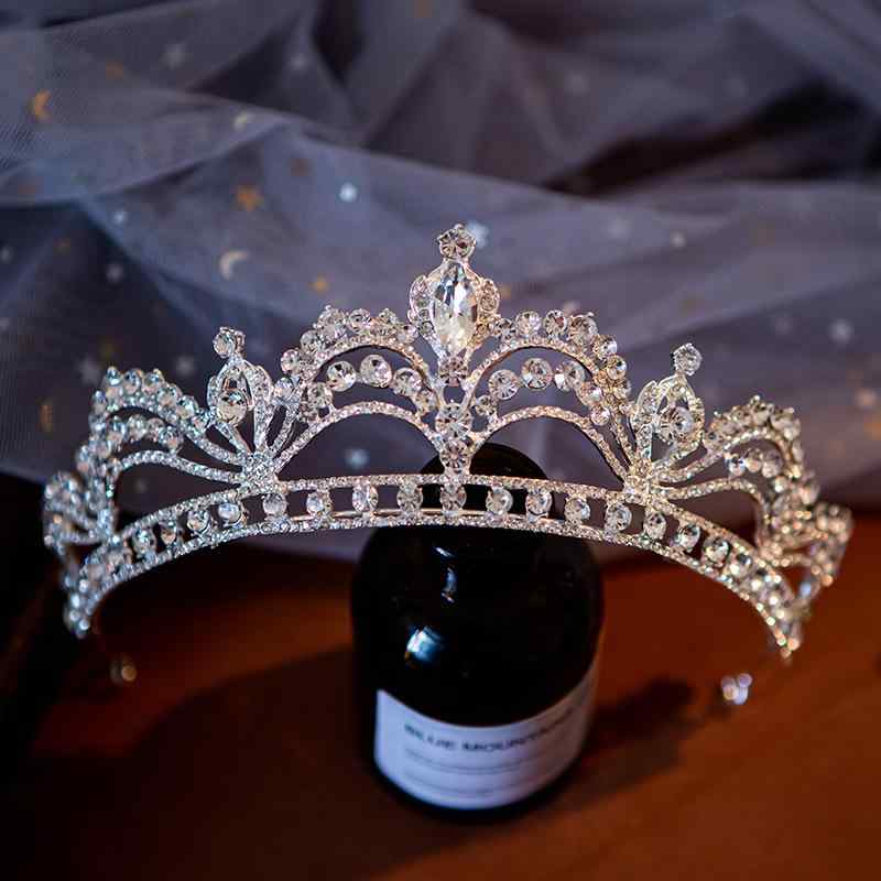 ヘッドドレス レディース クラウン ティアラ ブライダル ウェディング 18歳 誕生日 ラインストーン パ..