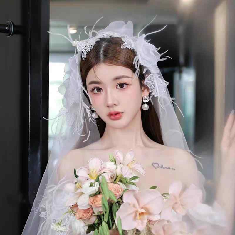 ヘッドドレス レディース 韓国風 レース チュール フェザー ブライダル 髪飾り 優雅 華やか 結婚式 ウ..