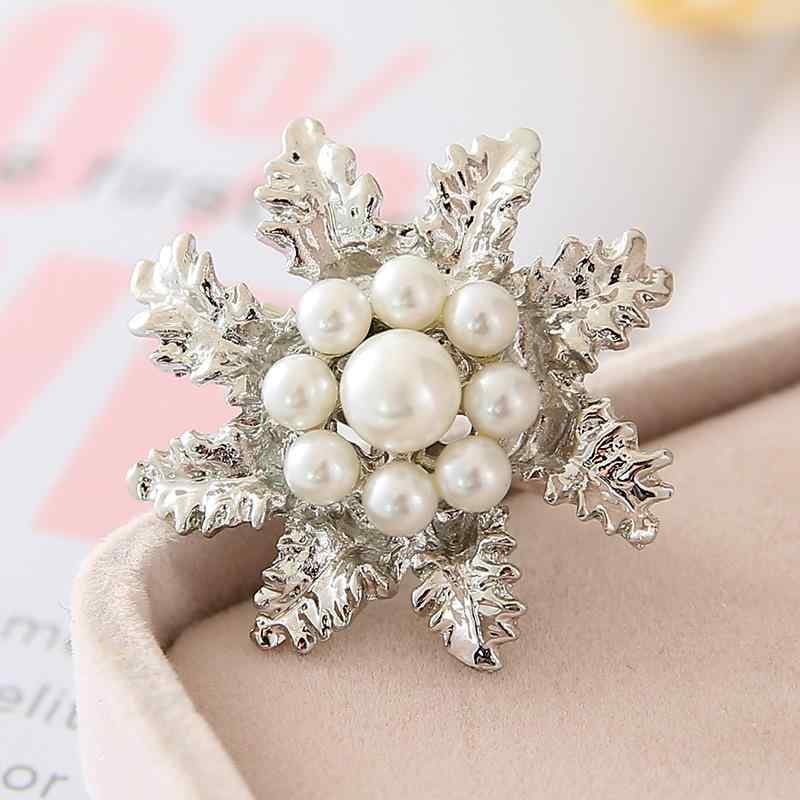 ブローチ ペア 男女兼用 韓国風 高級感 パール パール リーフ 葉型 合金製 電気メッキ加工 スーツ ジャ..