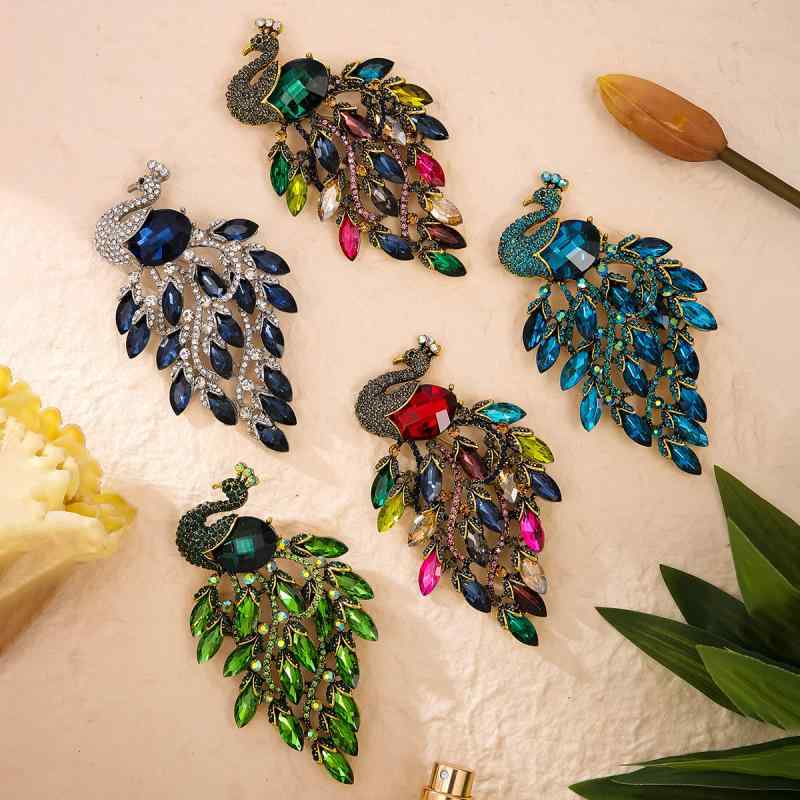 ブローチ 男女兼用 孔雀 透かし彫り ジルコニア クリスタル 高級感 ラグジュアリー 西洋風 アンティーク調 大ぶり 動物モチーフ スーツ ジャケット ドレス フォーマル 結婚式 披露宴 入学式 卒業式 発表会 パーティー 電気メッキ加工 おしゃれ 上品(x2)