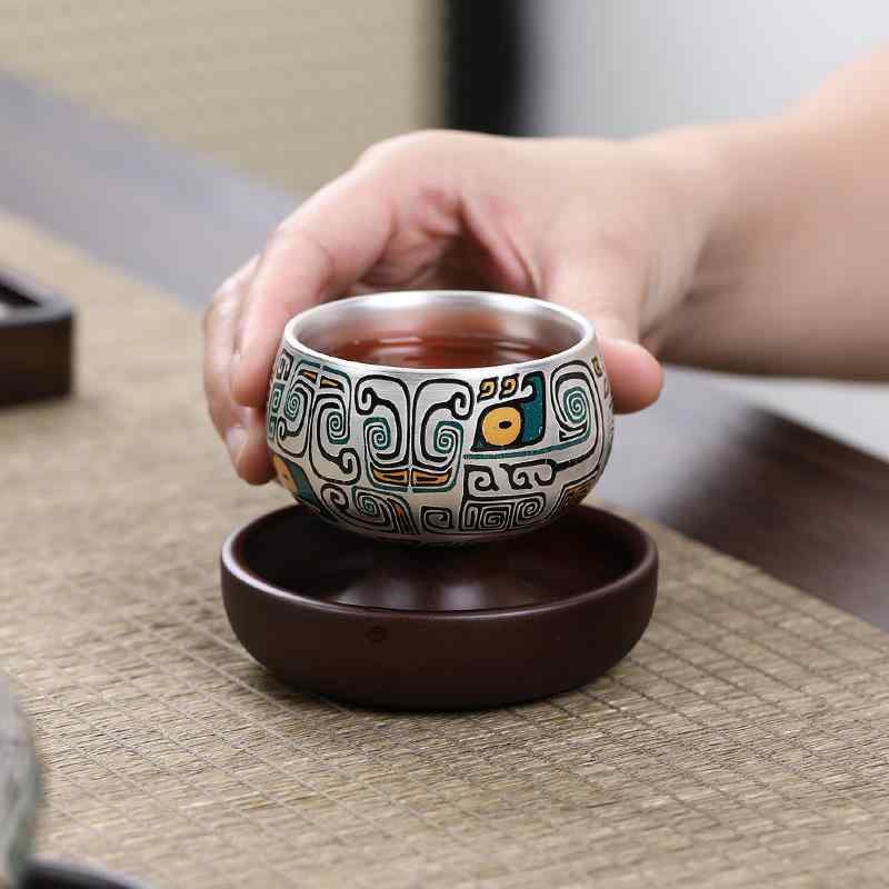 功夫茶器 999純銀製 金銀象嵌 琺瑯彩 万象柄 古紋様 急須 湯呑み2客 軽奢スタイル 耐熱性 フィルター付き 火傷防止 1～2人用 高級感