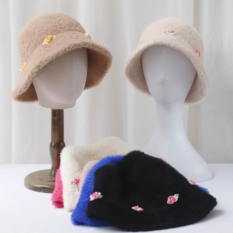 楽天セキュアデポ帽子 レディース 女性用 秋冬 防寒 保温 あったか 小顔効果 もこもこ ファー バケットハット つば広 無地 シンプル トレンド アウトドア 綿 ポリエステル（x2）