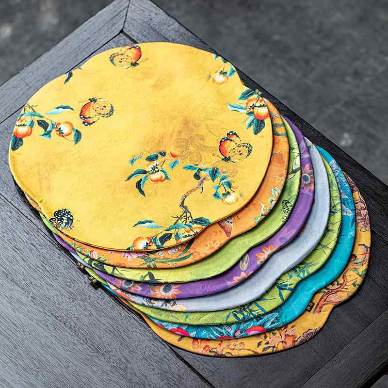 テーブルマット 新中式 禅意 和モダン レトロ 花柄プリント 両面仕様 断熱性 防水加工 丸型 円形 茶器..