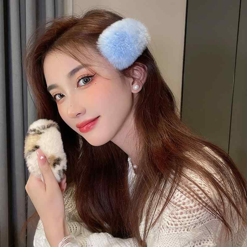 ヘアクリップ レッキスラビットファー リアルファー 大きめ かわいい 韓国風 もこもこ ふわふわ 上品 ..