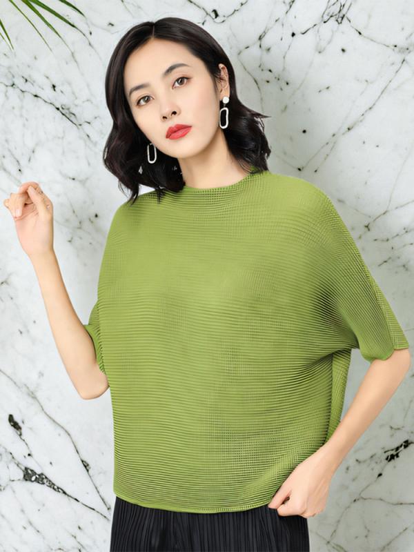 Tシャツ レディース 凹凸感 プリーツ ストレッチ 韓国風 リラックススタイル 半袖 コウモリ袖 春夏 無地 ボトルネック カジュアル シンプル ゆったり ポリエステル(3.0)