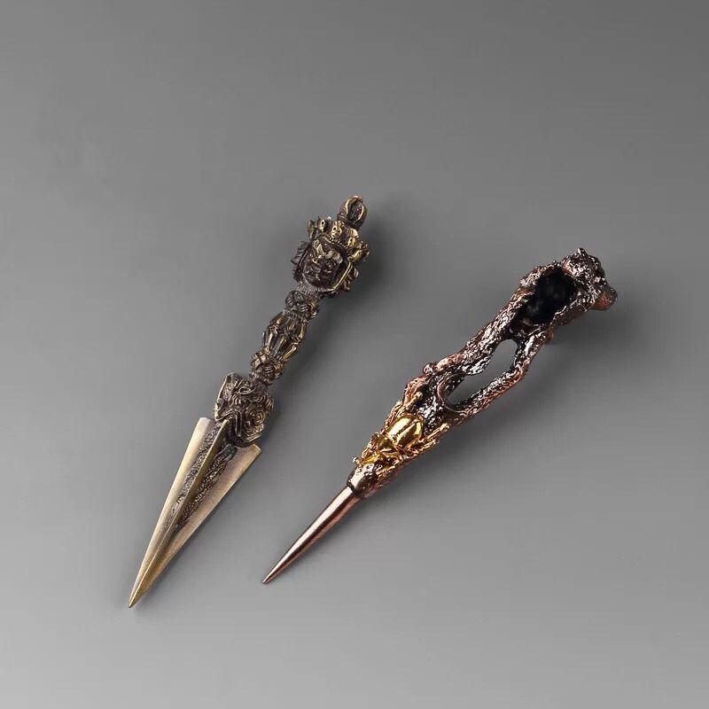 茶道具 プーアル茶 黒茶 固形茶 茶磚 茶餅 開封用 高炭素鋼 銅合金製 手作り アンティーク調 中華風 茶..