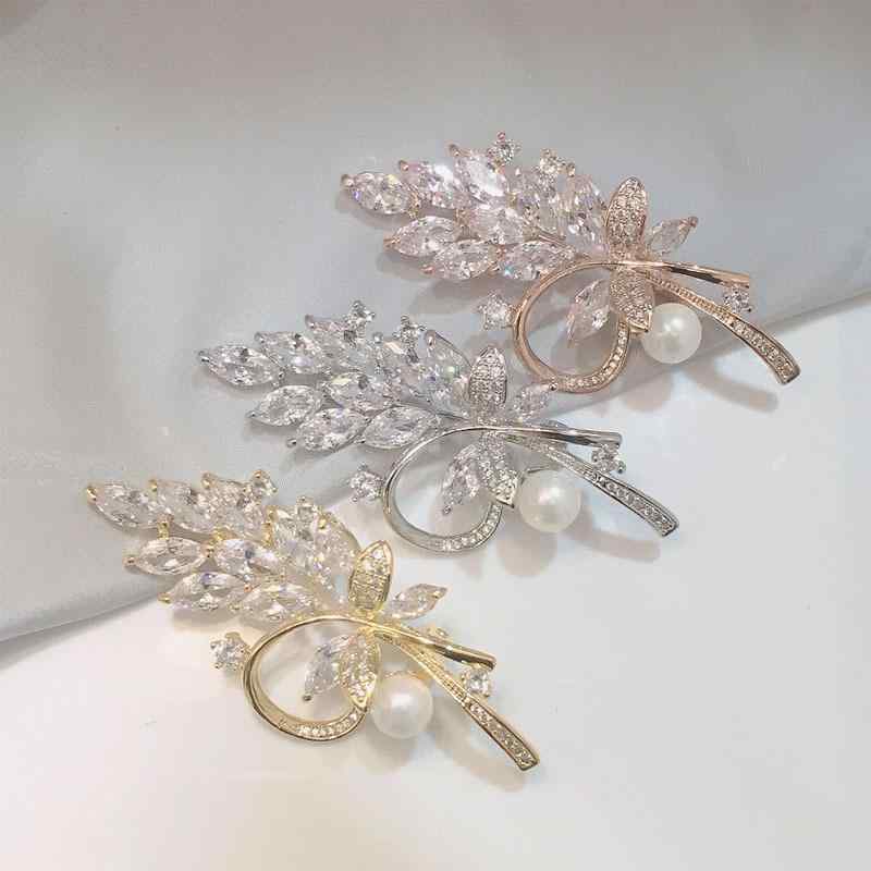 ブローチ 男女兼用 高級感 ジルコニア 欧米風 韓国風 日本風 ファッション エレガント リボン 蝶 花 フラワー スカーフ留め スーツ 襟元 ジャケット ラペルピン 結婚式 パーティー 卒業式 入学式