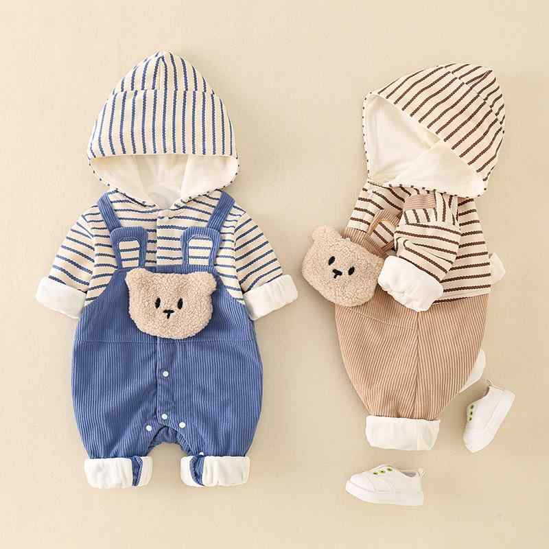 ・主な素材: 綿95%・対象年齢: 乳幼児（1〜3歳、身長80〜100cm）・性別: 男性・袖丈: 長袖・フード: フード付き・厚さ: 厚手・留め具: シングルボタン・スタイル: 韓国風・カテゴリ: ロンパース・カラー展開: 裏ボアブルー, 裏ボアコーヒー, 裏綿ブルー, 裏綿コーヒー・サイズ展開: 66cm, 73cm, 80cm, 90cm