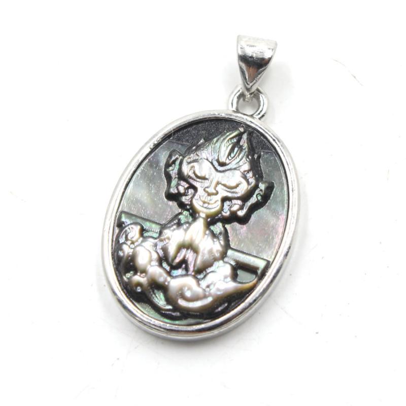 ネックレス レディース 九尾の狐 猫 狐 人物像 クリスタル 白蝶貝 パール貝 ドロップ型 電気メッキ加工 欧米 ファッション 通勤 上品 おしゃれ ペンダントトップ チャーム