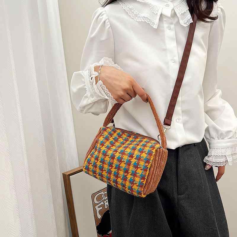 ショルダーバッグ レディース 配色切り替え チェック柄 ミニスクエア PUレザー 斜めがけ 肩掛け 手提げ 3WAY ファスナー開閉 内ポケット 軽量 ソフト デイリーユース 普段使い カジュアル ストリート ブラウン