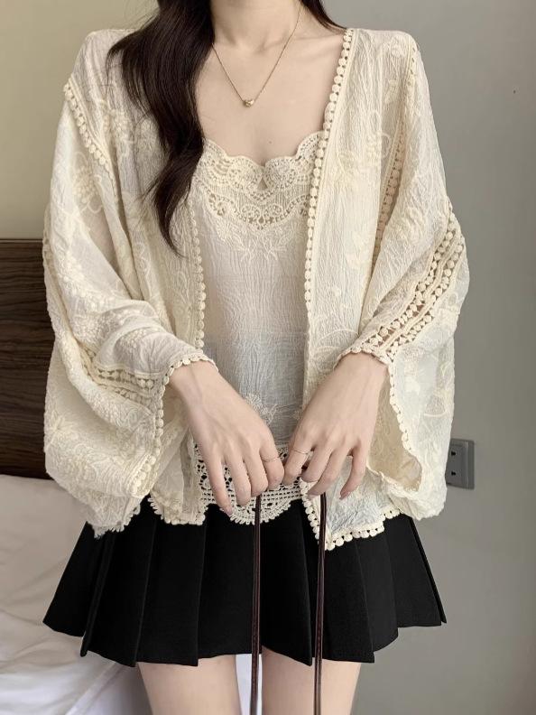 セットアップ レディース 大きいサイズ ぽっちゃり 体型カバー 着痩せ 鍵編み レース 刺繍 ブラウス 2点セット キャミソール カーディガン 上品 通勤 オフィス 綿 ホワイト アプリコット ドルマンスリーブ 長袖 春夏
