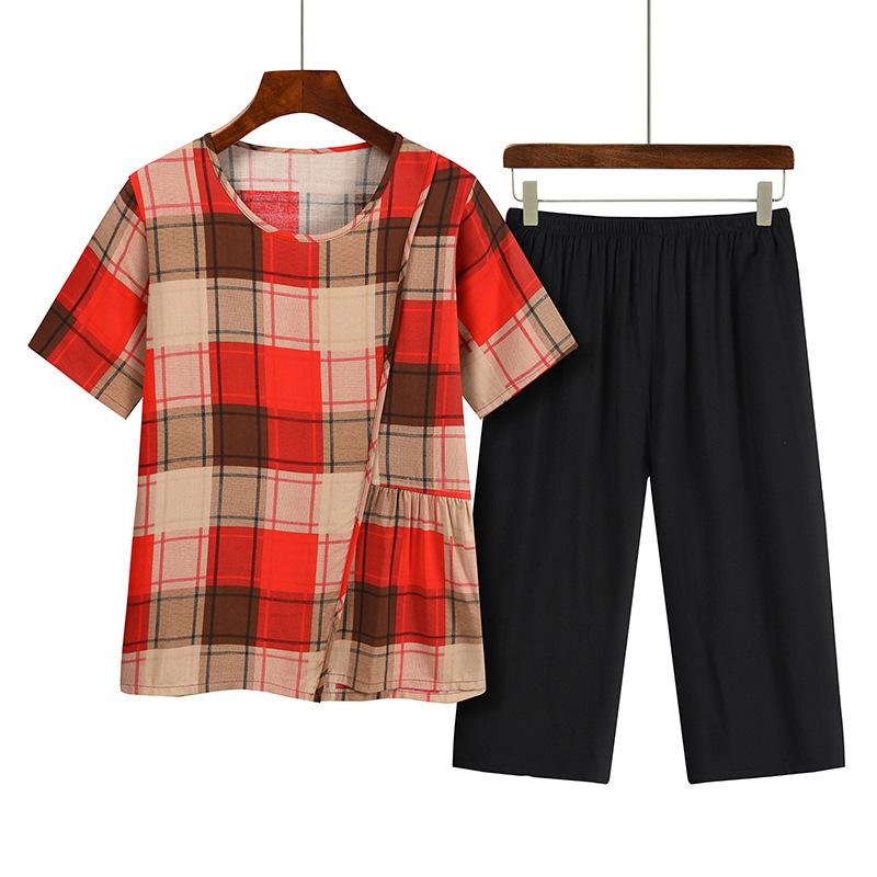 ・カテゴリ: カジュアルセットアップ・タイプ: ツーピース・上衣タイプ: Tシャツ・性別: レディース・スタイル: シンプル、カジュアル・柄: プリント・上衣袖丈: 半袖・加工: プリント、染色・主な素材: ポリエステル繊維 30～50%・...