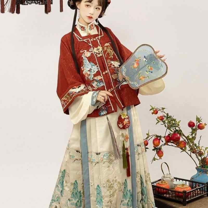 漢服 レディース 明代 豪華刺繍 箔押し加工 鶴柄 馬面スカート お正月 初詣 パーティー イベント コスプレ ポリエステル素材 赤色 秋冬 セットアップ