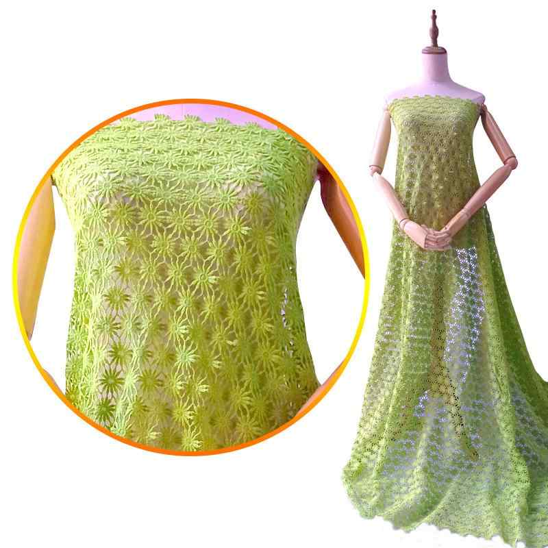 生地 綿100% 刺繡 透かし 小梅柄 綿糸 植物柄 フラワーモチーフ 洋裁 手芸 ハンドメイド ワンピース シ..