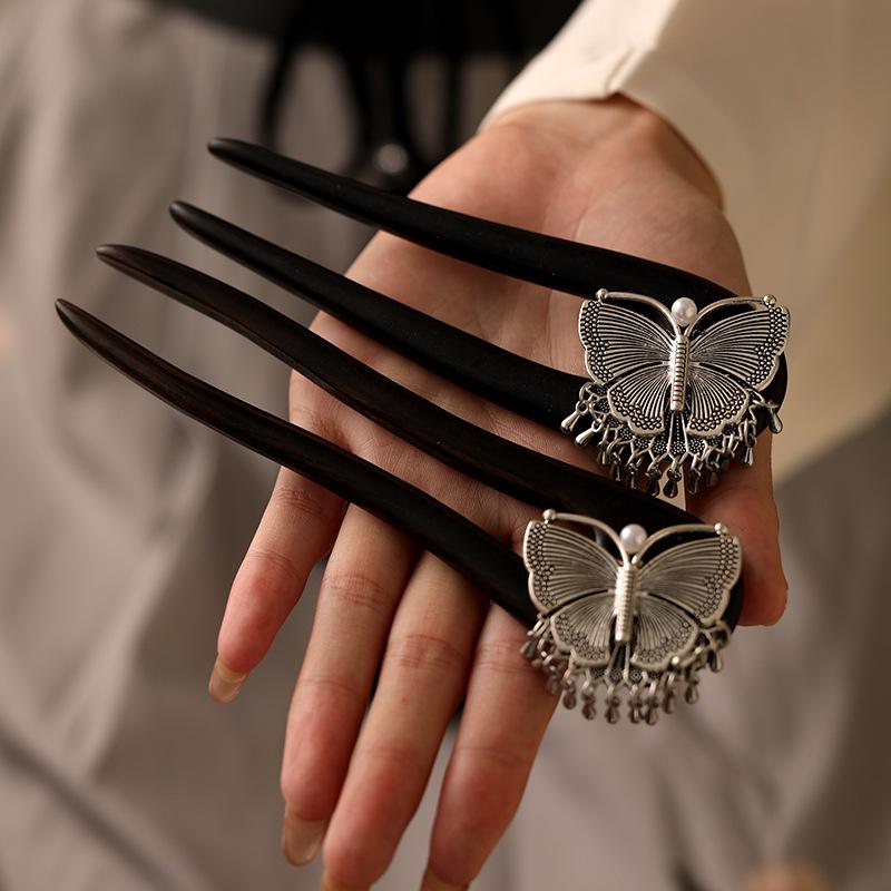 かんざし 檀木製 U字型 蝶々 タッセル ぶよう 揺れる 両面 デザイン エスニック 中華風 アンティーク調 和装 浴衣 着物 パーティー 髪..