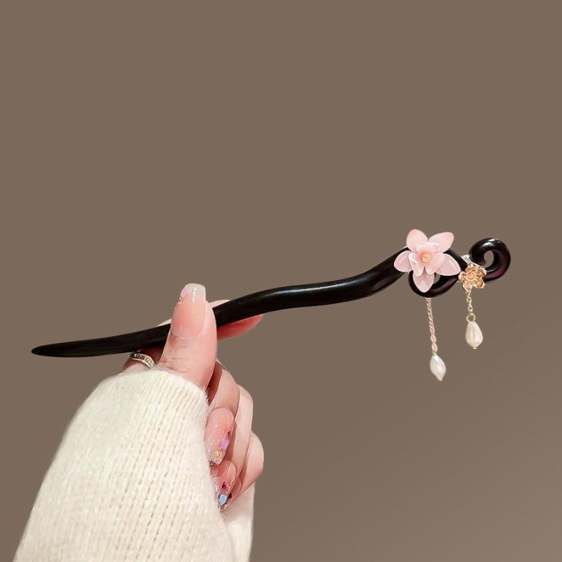 かんざし レディース 揺れる 桜 ロマンティック 古風 和風 シンプル 天然黒檀 房飾り まとめ髪 浴衣 着物 ヘアアクセサリー