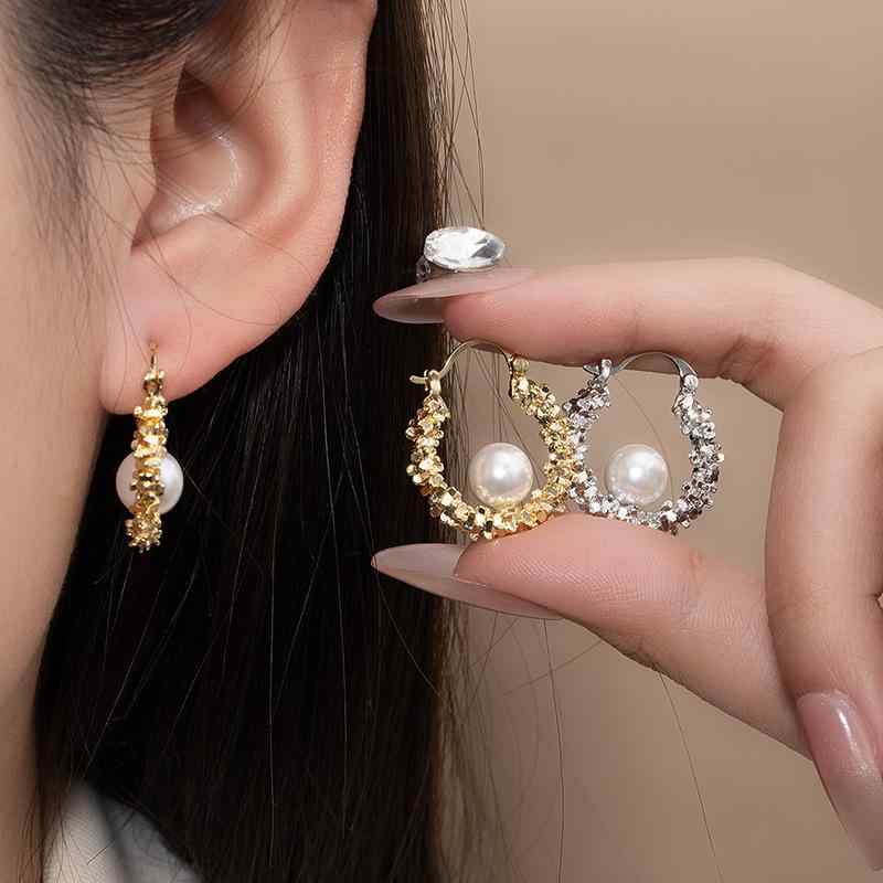White Coral - ピアス レディース パール シルバー フープ ドロップ 揺れる 高級感 個性的 クール 上品 高見え おしゃれ 普段使い デイリー オフィスカジュアル 大人っぽい
