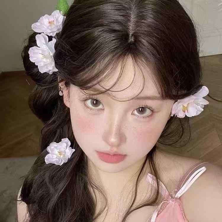 ヘアアクセサリー レディース 春夏 淡いピンク 桜 ヘアクリップ サイドヘアピン リアルな花 布製 ハン..