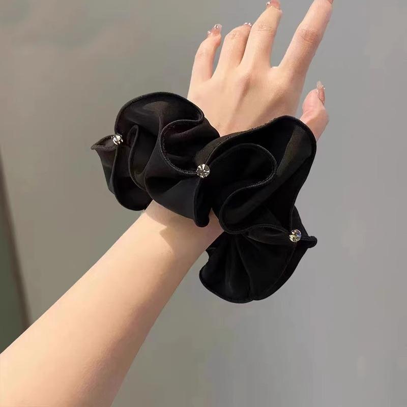 ・カテゴリ: ヘアアクセサリー・素材: サテン・加工方法: ハンドメイド・カラー: ブラック・柄: 六角形、八角形、四角形・スタイル: 日韓・フィット感: ゆったり・スタイル分類: フレッシュ＆スイート・柄カテゴリ: 幾何学