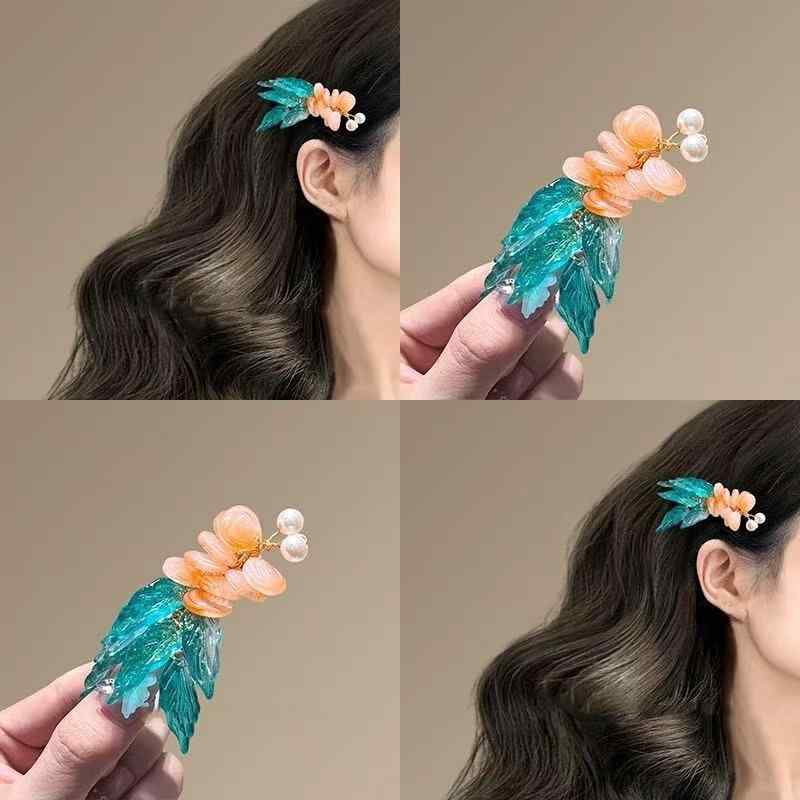 ・主な素材: 混合素材・加工方法: 手作業・ヘアアクセサリーの種類: サイドクリップ・デザイン要素: 水波紋・スタイル: 韓国風・スタイルカテゴリ: 清楚で甘め・カテゴリ: ヘッドアクセサリー・対象: 女性用・デザイン要素カテゴリ: 民族風/国風