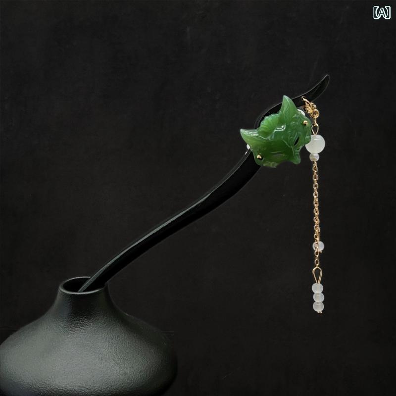 簪 高級感 アンティーク調 木製 深緑 狐モチーフ 新中華風 かんざし ヘアアクセサリー 髪飾り 手作り ハンドメイド まとめ髪 アップヘア 和装小物 浴衣 着物 パーティー タッセル 歩揺