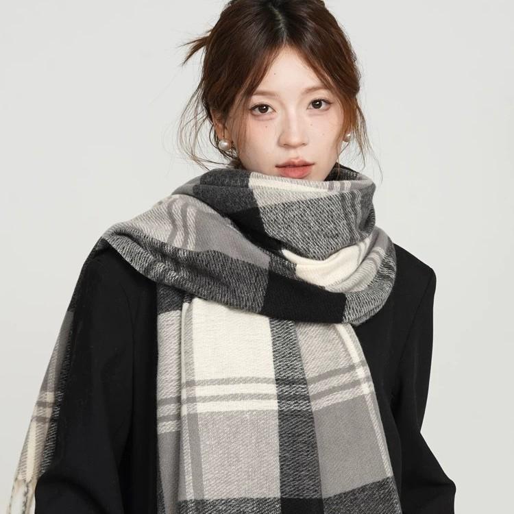 ストール レディース カシミヤタッチ 大判 フリンジ マカロン チェック柄 保温 防寒 ポリエステル オールシーズン おしゃれ 万能 通勤 通学 オフィス カジュアル フォーマル 黒 紺 グレー ショール
