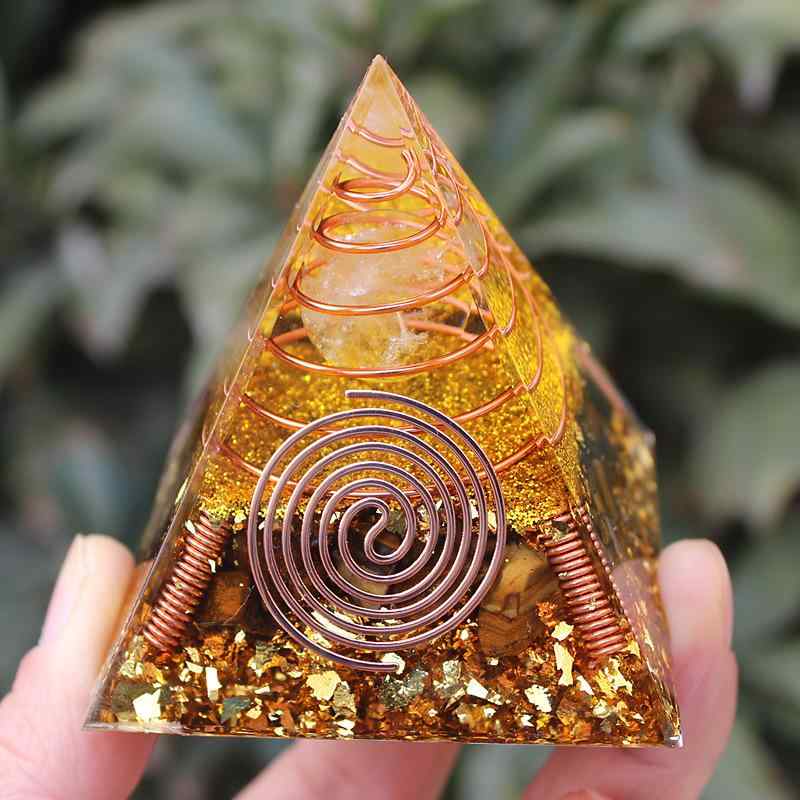 オブジェ 水晶玉 白水晶 タイガーアイ さざれ石 ピラミッド パワーストーン 風水 浄化 ヒーリング 開運 レジンアート ハンドメイド ヨーロピアン インテリア おしゃれ 置物 デスク ギフト 贈り物 雑貨