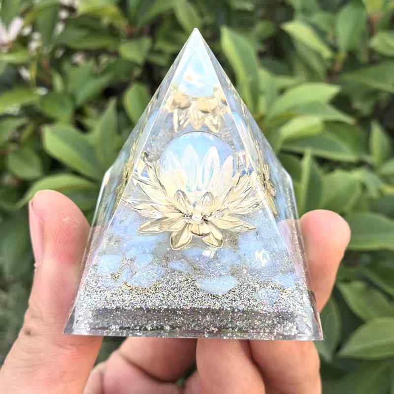 ・主な素材: エポキシ樹脂、プラスチック、樹脂・カテゴリ: 樹脂工芸品・サイズ展開: 5cm、6cm、8cm、10cm・贈答シーン: 結婚、誕生日、お宮参り、旅行記念、卒業、引越し、パーティー、お見舞い・贈答相手: 後輩、恋人、夫婦、同僚、友人、先輩、子供、学友、恩師・贈答用途: ポイント交換ギフト、ビジネスギフト、広告ギフト、販促品、会議ギフト、福利厚生ギフト、季節ギフト、表彰記念、PRギフト・スタイル: 中国スタイル・適用祝日: クリスマス、バレンタインデー、父の日、母の日、元旦、七夕、ハロウィン、イースター、こどもの日