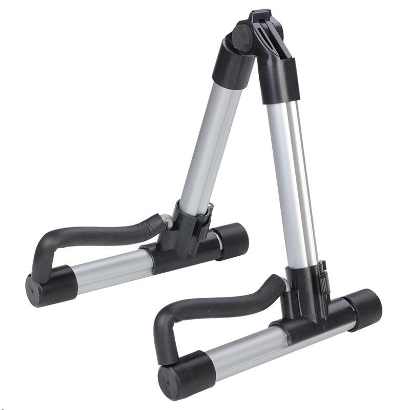 ・カテゴリ: ギタースタンド・主な素材: アルミニウム合金、シリコン・用途: 楽器用・カラー: シルバー・対応楽器種類: 西洋弦楽器