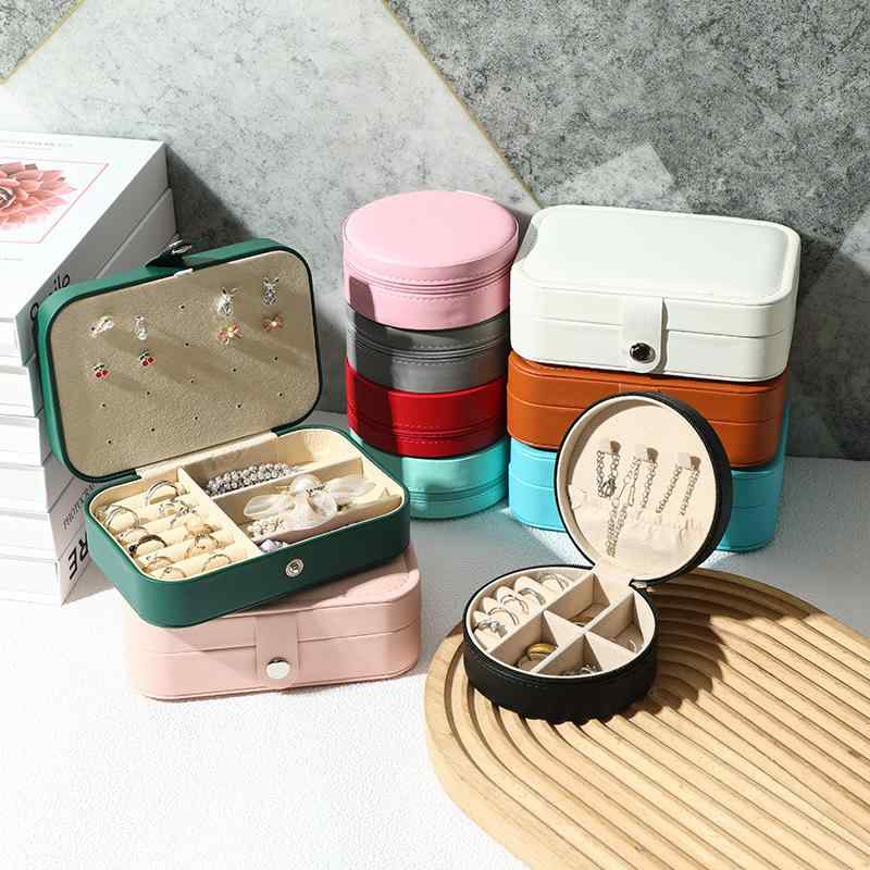 ジュエリーボックス 二重構造 大容量 レザー 革製 旅行 携帯用 トラベル アクセサリー収納 指輪 ネックレス ピアス イヤリング 丸型 四角型 高級感 コンパクト 多色展開