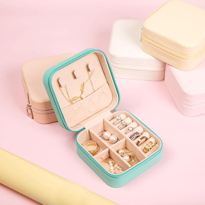 アクセサリーケース ジュエリーボックス 旅行 携帯用 ピアス ネックレス 指輪 リング ミニ コンパクト レザー 合皮 おしゃれ かわいい ホワイト ブラック ピンク ブルー グリーン 収納 整理