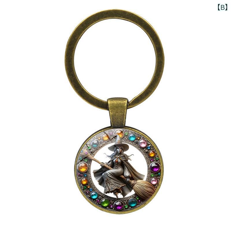 キーホルダー 魔法使いの魔女とほうき おしゃれな金属製 キーリング バッグチャーム 丈夫な亜鉛合金製 ユニークなデザイン かわいい モダン シンプルの商品画像 3