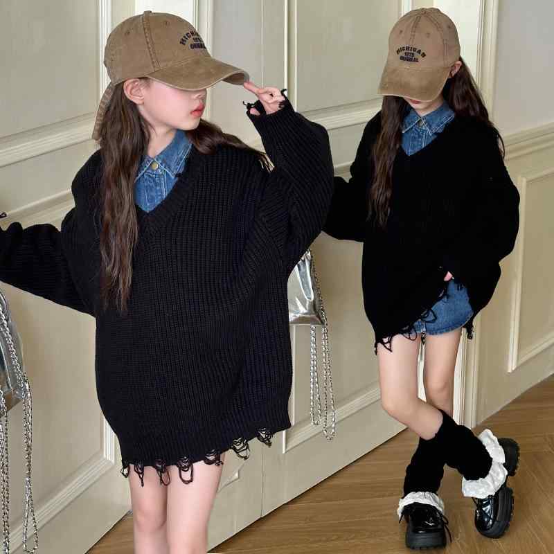 Rakuten - ニット 女の子 ジュニア 小学生 中学生 ガールズ 透かし編み セーター 秋 長袖 クルーネック 綿 コットン 柔らかい おしゃれ 韓国風 デニムシャツ 重ね着風 プルオーバー トップス 普段着 通学 140 150 160 170