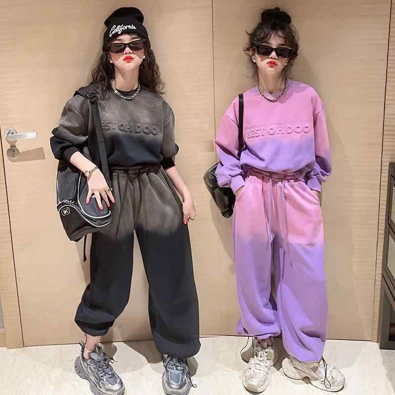 [&amp;quot;・カテゴリ: キッズセットアップ&amp;quot;,&amp;quot;・タイプ: パンツセット&amp;quot;,&amp;quot;・セット内容: 2点セット&amp;quot;,&amp;quot;・性別: ユニセックス&amp;quot;,&amp;quot;・対象年齢: 8歳以上、140cm以上&amp;quot;,&amp;quot;・対象シーズン: 春、秋&amp;quot;,&amp;quot;・スタイル: 韓国風&amp;quot;,&amp;quot;・デザイン要素: スポーツ、セットアップ、ロゴ、配色、トレンド、カラフル&amp;quot;,&amp;quot;・袖丈: 長袖&amp;quot;,&amp;quot;・パンツ丈: ロング丈&amp;quot;,&amp;quot;・パンツ種類: ワイドパンツ&amp;quot;,&amp;quot;・主な素材: 綿85%&amp;quot;,&amp;quot;・生地加工: ピーチスキン加工、ソフト加工&amp;quot;,&amp;quot;・厚さ: 厚手&amp;quot;,&amp;quot;・柄: 無地、ロゴ&amp;quot;,&amp;quot;・留め具: プルオーバー&amp;quot;,&amp;quot;・カラー展開: グラデーションブラック, グラデーションパープル&amp;quot;,&amp;quot;・サイズ展開: 110cm, 120cm, 130cm, 140cm, 150cm, 160cm, 170cm&amp;quot;,&amp;quot;・子供服タイプ: ヒップホップ、ストリートダンス、ショー衣装&amp;quot;]