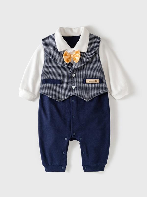 ・主な素材: 綿48.3%・着用シーズン: 春、秋・対象年齢: 乳幼児(1～3歳、身長80～100cm)・性別: 男の子・袖丈: 長袖・仕上がり: 糸処理済み・商品画像: モデルなし実物撮影・厚さ: 普通・留め具: シングルボタン・スタイル: 欧米風・アイテム: 長ズボンロンパース・カラー: フェイクツーピース ゴールド蝶ネクタイ 紳士ロンパース・サイズ展開: 66(目安身長59-66cm)、73(目安身長66-73cm)、80(目安身長73-80cm)、90(目安身長80-90cm)・カテゴリ: ロンパース