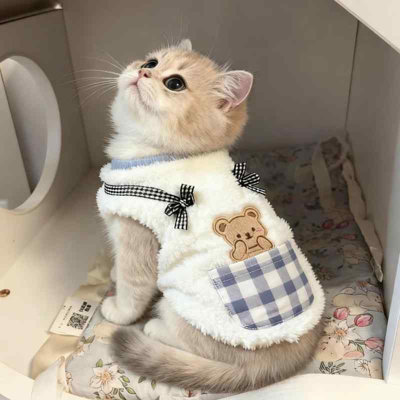 猫用 服 ペットウェア 子猫 小型猫 ラグドール 秋冬 保温 裏起毛 フリース ベスト 抜け毛対策 あったか カジュアル ポケットくま柄 ブルーくま柄