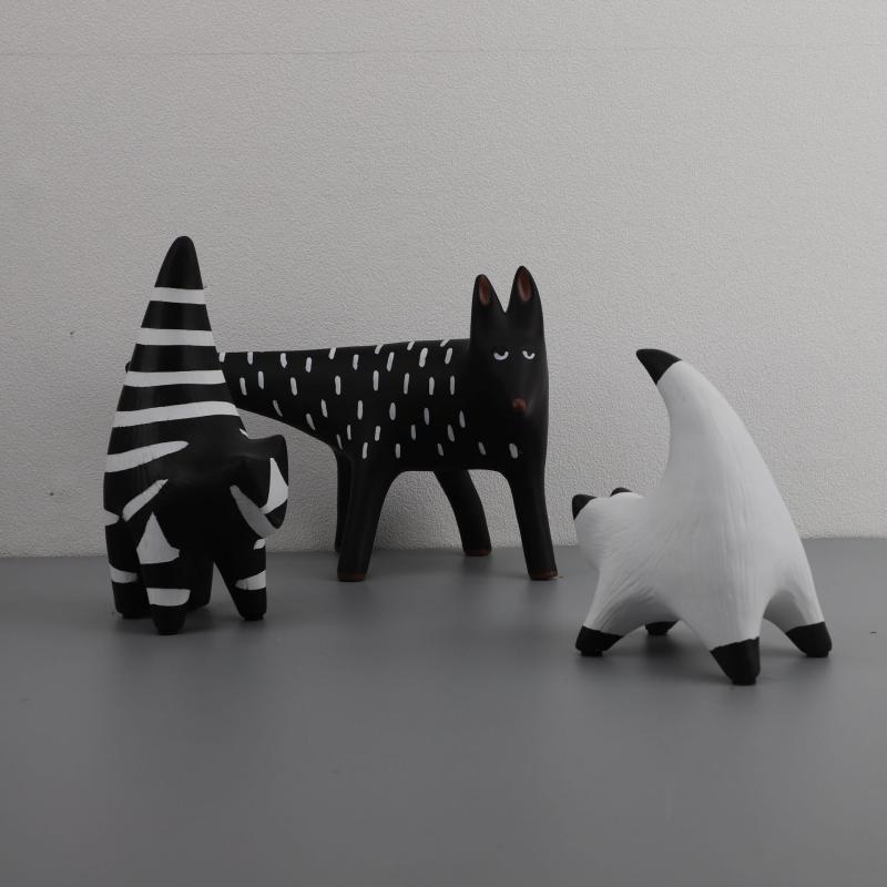 [&amp;quot;・主な素材: プラスチック、樹脂&amp;quot;,&amp;quot;・カテゴリ: 動物&amp;quot;,&amp;quot;・カラー展開: ドット、ホワイト、ブラック+ホワイト、白黒ストライプ、ブラック&amp;quot;,&amp;quot;・スタイル: モダンミニマリスト&amp;quot;]