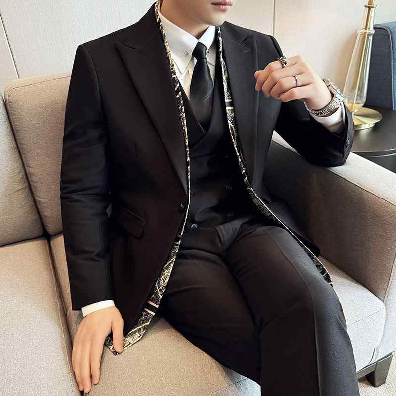 Other - スーツ メンズ 秋冬 韓国風 スリム 細身 スタイリッシュ スリーピース ベスト付き ビジネス フォーマル 結婚式 シングルボタン センターベント 上品