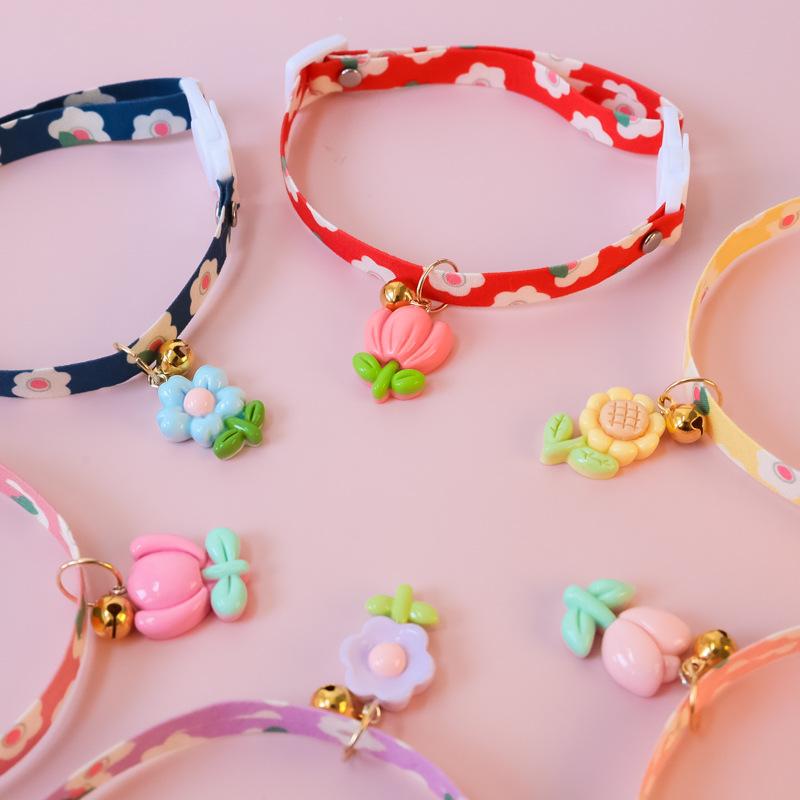 ・柄: 花柄・カラー展開: レッド、イエロー、ブルー、ピンク、パープル、ディープピンク・素材: ポリエステル・対象: 通用・サイズ展開: S（18-32cm）、M（30-48cm）・スタイル: キャラクター