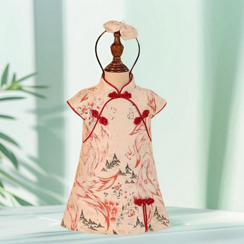 ・カテゴリ: キッズフォーマルドレス・対象年齢: 3〜8歳・推奨身長: 100〜140cm・性別: 女の子・生地加工: 酵素洗い・柄: プリント・スタイル: 中華風・生地: 化学繊維混紡・主な素材: ポリエステル50%・裏地素材: ポリエステル40%・安全規格: B類・カラー: 画像色・サイズ展開: 80cm、90cm、100cm、110cm、120cm、130cm、140cm、150cm、160cm