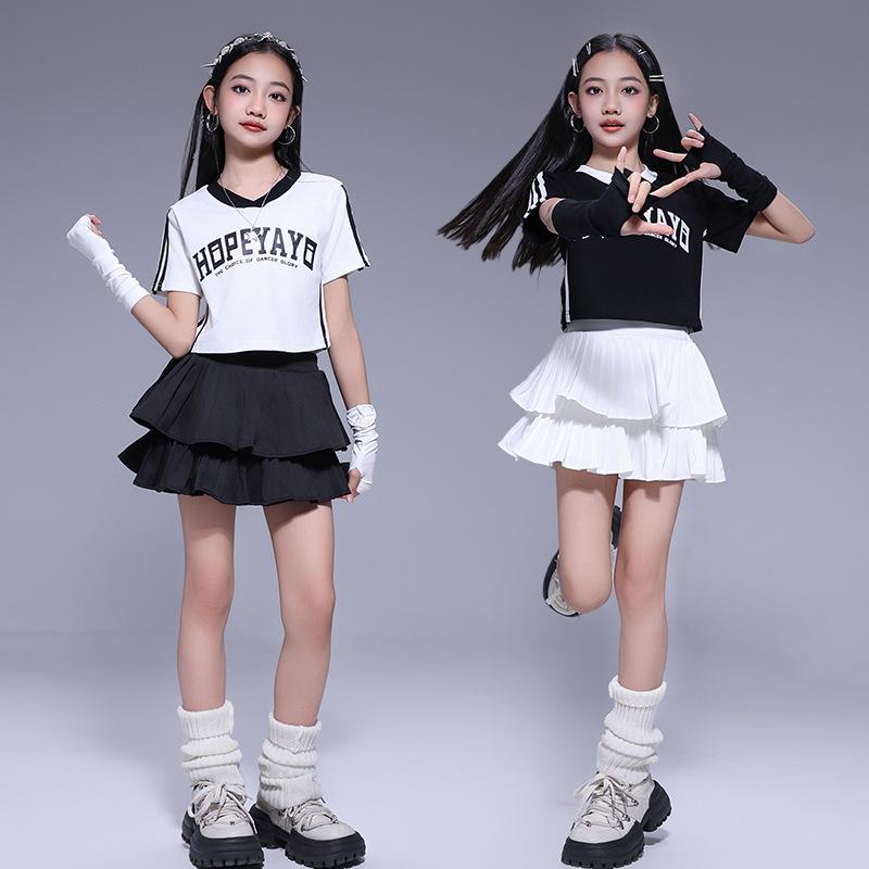 キッズ 男の子 女の子 ストリートダンス ヒップホップ アメカジ風 クール 半袖 セットアップ 綿混素材 春夏 発表会 ステージ衣装 ドラム 練習着 レッスン着 ジュニア 小学生 8歳 9歳 10歳 11歳 12歳 黒 白