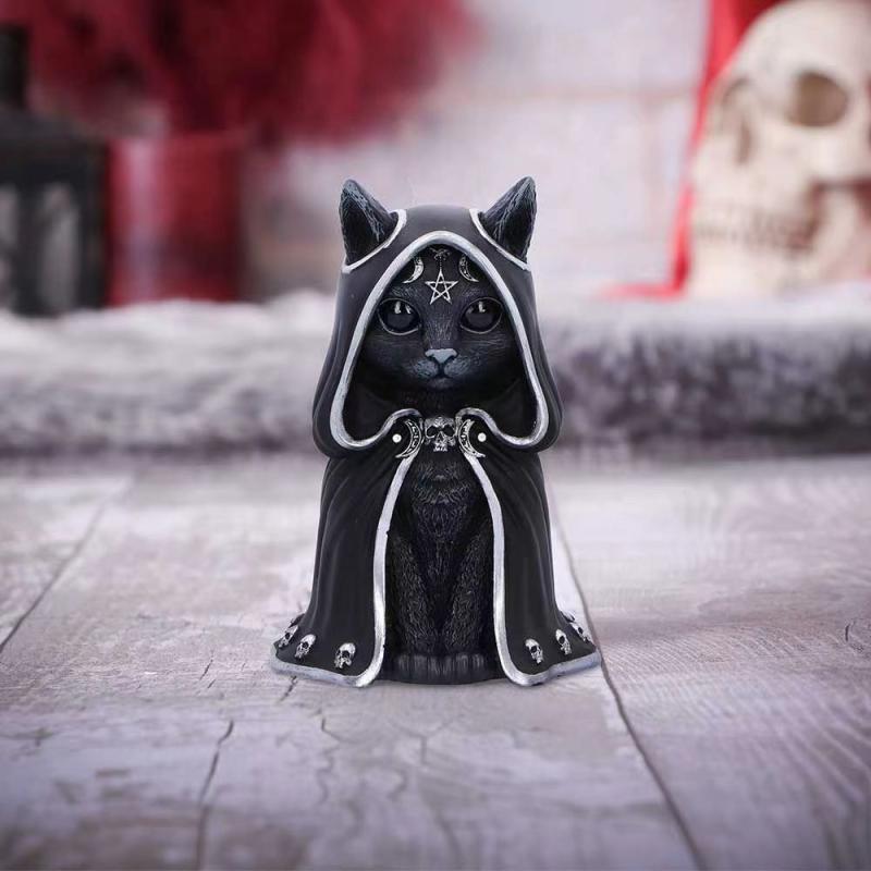 ・カテゴリ: 動物・素材: 合成樹脂・カラー展開: ハロウィンひつじゴースト、ハロウィンねこゴースト、ハロウィンかえるゴースト・サイズ: 長さ10.5cm、幅6cm、高さ10cm・スタイル: アメリカン