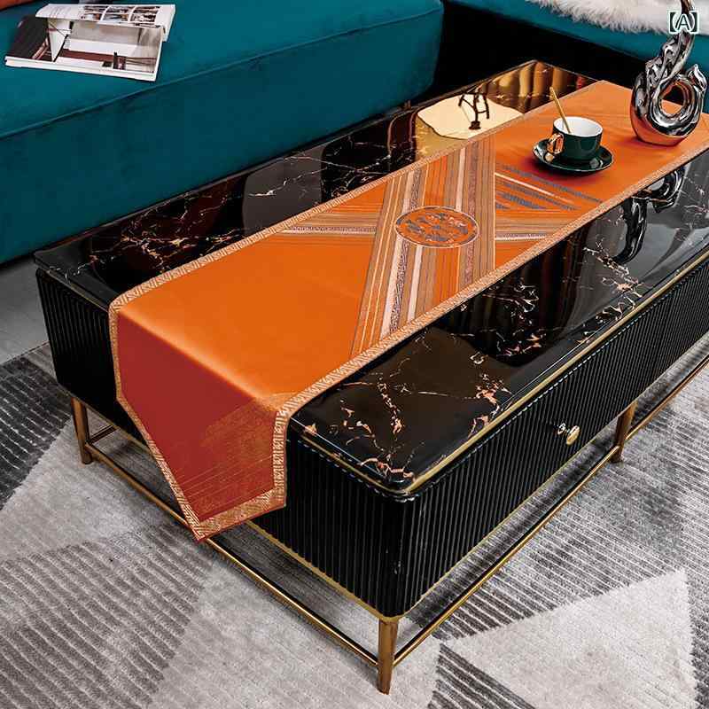 ・カテゴリ: テーブルランナー・スタイル: モダンシンプル・主な素材: ポリエステル・カラー展開: サンオレンジ、ロイヤルグリーン、ボルカンゴールド、エンペラーブルー、プラチナグレー、キャンベラベージュ・サイズ展開: 32×175cm、32×200cm、32×235cm・使用場所: リビング、ベッドルーム、ダイニング