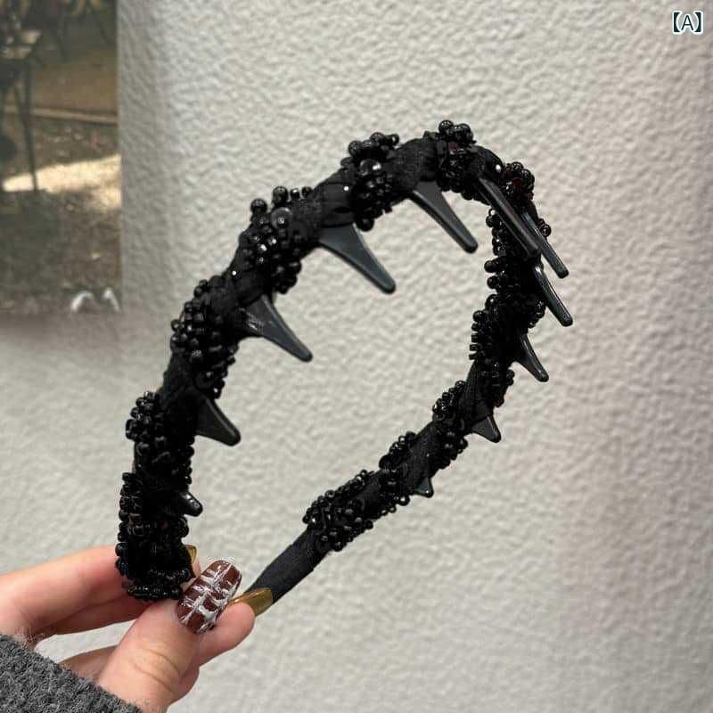 カチューシャ レディース ヘアアクセサリー 髪飾り 細め ビーズ 高級感 黒 洗顔