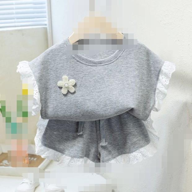 ・カテゴリ: 子供服セット・性別: レディース・スタイル: 韓国風・セット内容: トップス、パンツの2点セット・対象年齢: 3〜8歳（身長100〜140cm）・袖丈: 半袖・パンツ丈: ショートパンツ・生地の厚さ: 薄手・柄: 無地・デザイン要素: スポーツ、セットアップ、キュート、トレンド・安全基準: B類・留め具の種類: プルオーバー・カラー: セットカラー・対象身長: 90cm、100cm、110cm、120cm、130cm