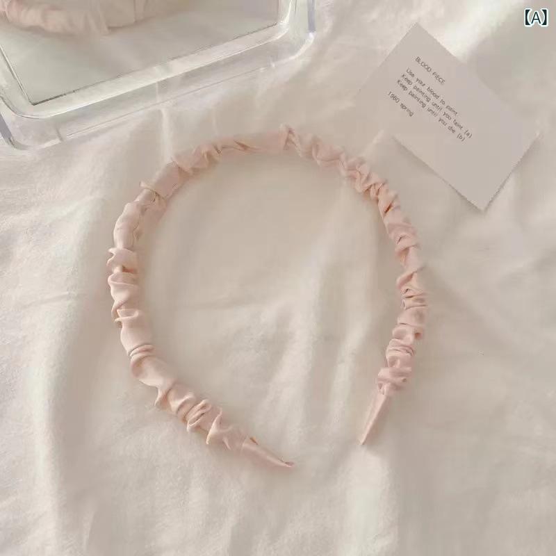 ・カテゴリ: ヘアアクセサリー・素材: 布・加工技術: 手書き・カラー展開: ライトピンク、ミルクホワイト、ミルクブルー、タロパープル、グレープパープル、ライトイエロー、ビーンピールグリーン、ダークブルー・トレンド要素: サークル・スタイル: コンミューター、フェミニン・対象: 女性