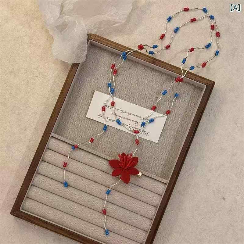 ・カテゴリ: ネックストラップ・素材: プラスチック、樹脂・加工技術: ハンドメイド・デザイン: U字型・チェーンスタイル: レギュラーチェーン・カラー展開: レッド・ブルーのバイカラーフラワー・モチーフ: 花・スタイル: 韓国風・スタイル分類: フレッシュ、スウィート・対象: レディース・モチーフ分類: 植物、花柄