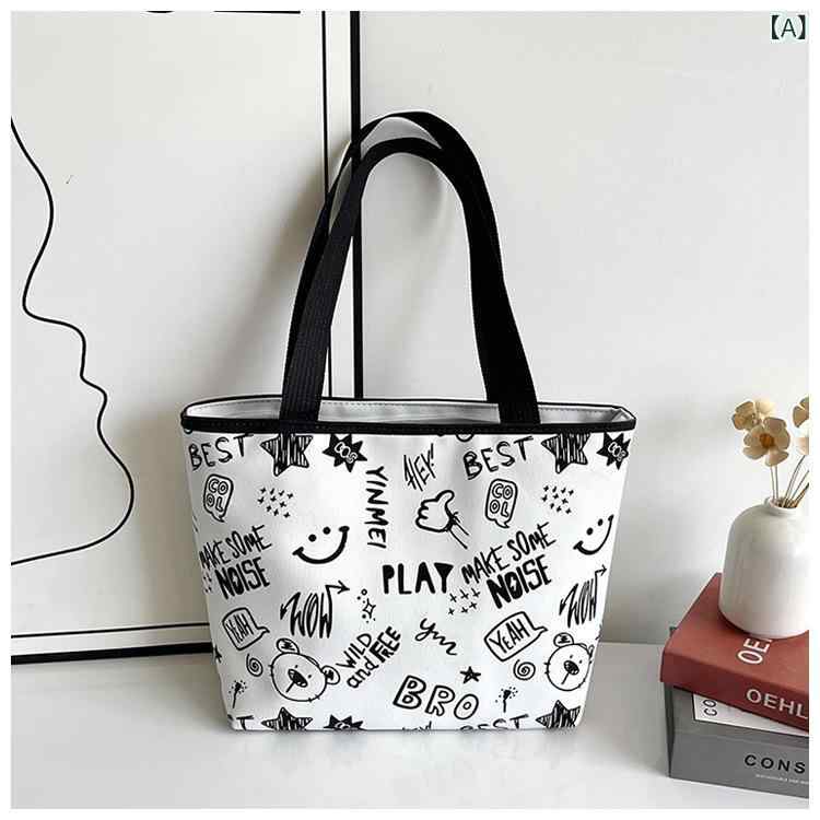 ・カラー展開: ブラック、ブルー、ピンク、ブラウン・サイズ: フリーサイズ・スタイル: 欧米レトロ・主な素材: キャンバス・バッグサイズ: 大・用途: カジュアル旅行・デザイン要素: ステッチ、プリント・裏地素材: ポリエステル・バッグ形状: 縦型スクエア・開閉方式: ファスナー・内側構造: カードポケット・外ポケットの種類: 立体ポケット・硬さ: やや柔らかめ・ショルダーストラップ本数: 2本